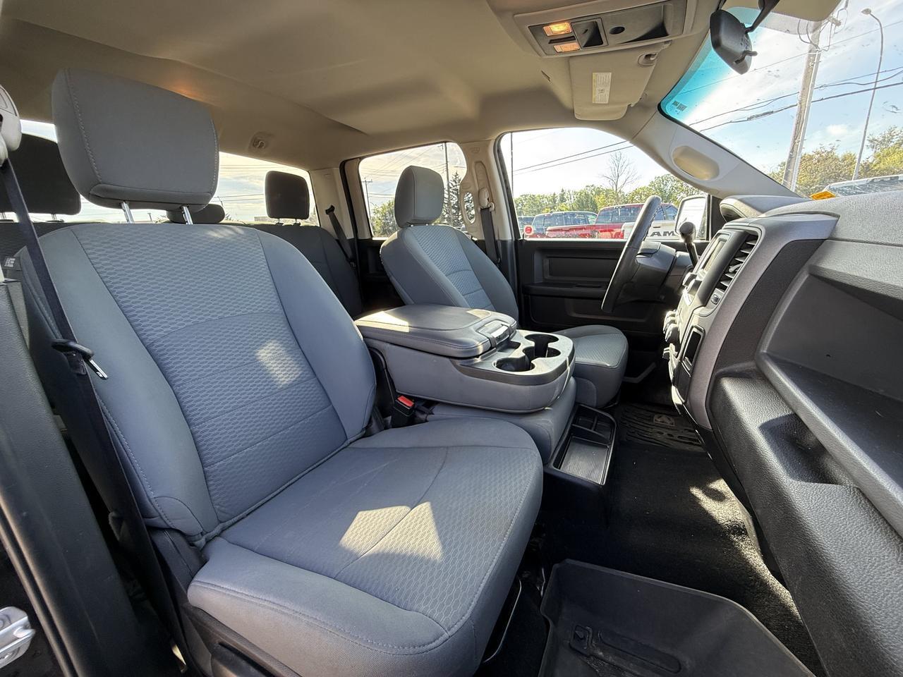 2019 Ram 1500 Classic ST Crew Cab 4x4 | HEMI V8 | Brilliant Black | 20IN Chrome-Clad Alum Wheels | Backup Camera Redwater AB
