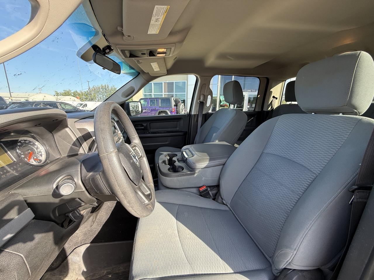 2019 Ram 1500 Classic ST Crew Cab 4x4 | HEMI V8 | Brilliant Black | 20IN Chrome-Clad Alum Wheels | Backup Camera Redwater AB