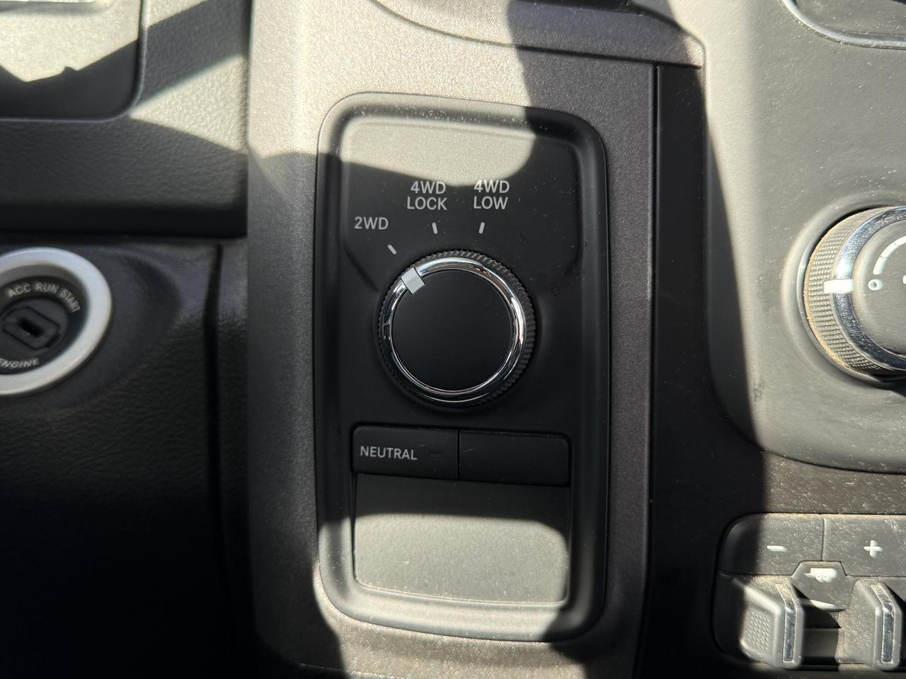 2019 Ram 1500 Classic ST Crew Cab 4x4 | HEMI V8 | Brilliant Black | 20IN Chrome-Clad Alum Wheels | Backup Camera Redwater AB