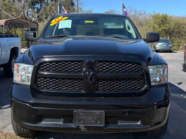 2019 Ram 1500 Classic Tradesman Crew Cab 4x2 5&apos;7 Box