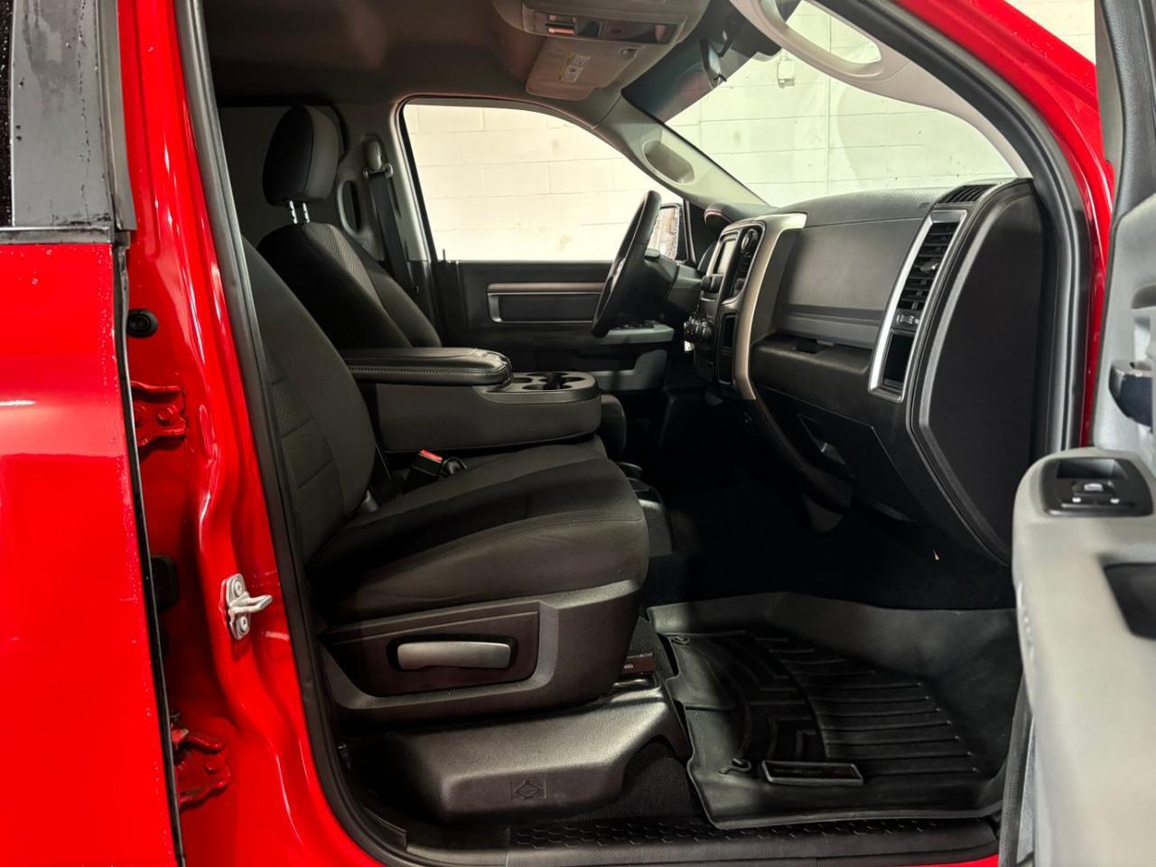2019 Ram 1500 Classic Warlock Crew Cab 4x4 5'7 Box Franklin OH