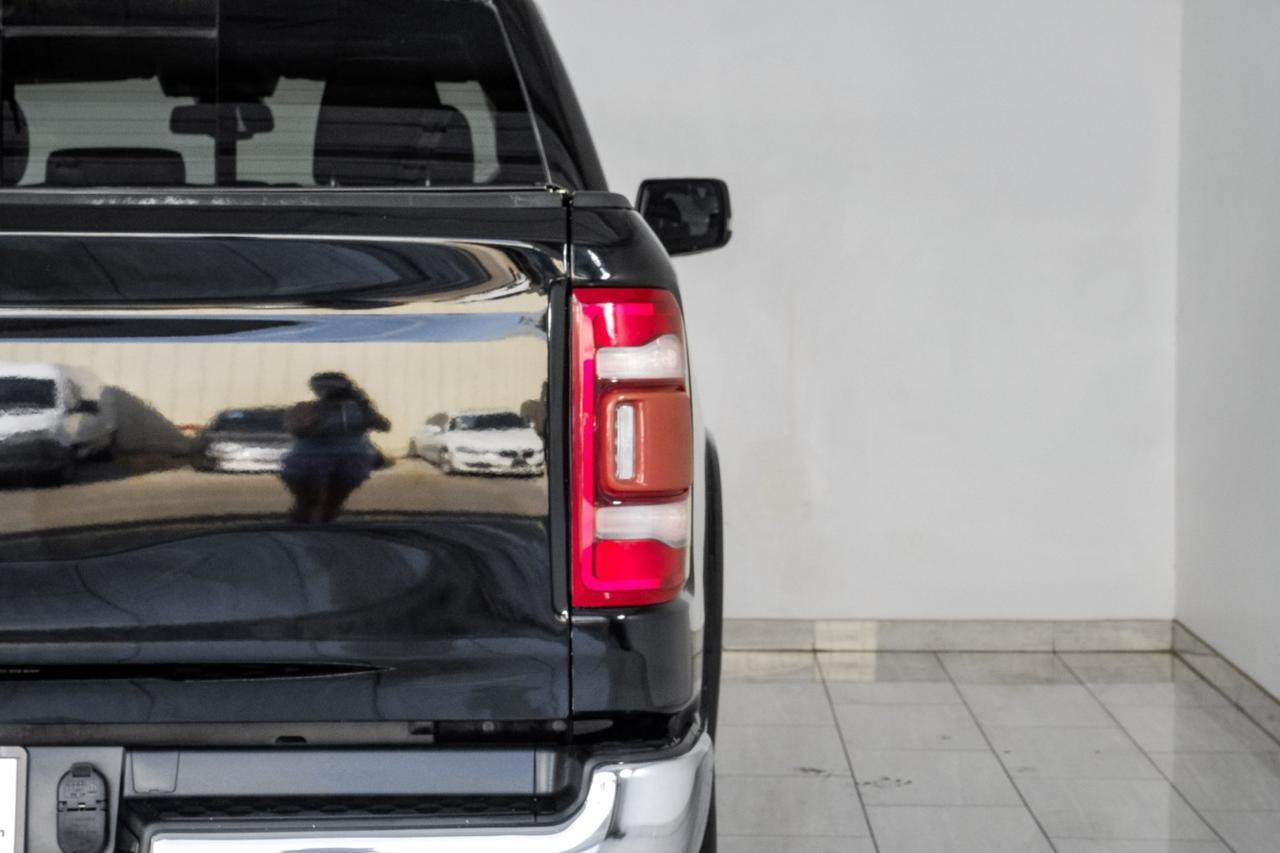 2019 Ram 1500 LARAMIE CREW CAB 4WD 5.7L HEMI BLIND SPOT ASSIST NAVIGATION PANO Carrollton TX