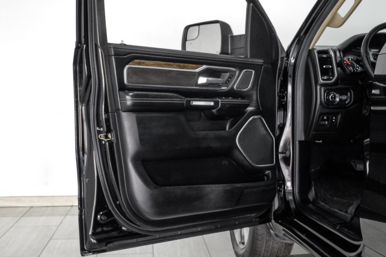 2019 Ram 1500 LARAMIE CREW CAB 4WD 5.7L HEMI BLIND SPOT ASSIST NAVIGATION PANO Carrollton TX