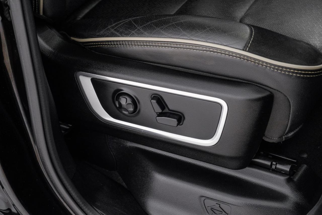 2019 Ram 1500 LARAMIE CREW CAB 4WD 5.7L HEMI BLIND SPOT ASSIST NAVIGATION PANO Carrollton TX
