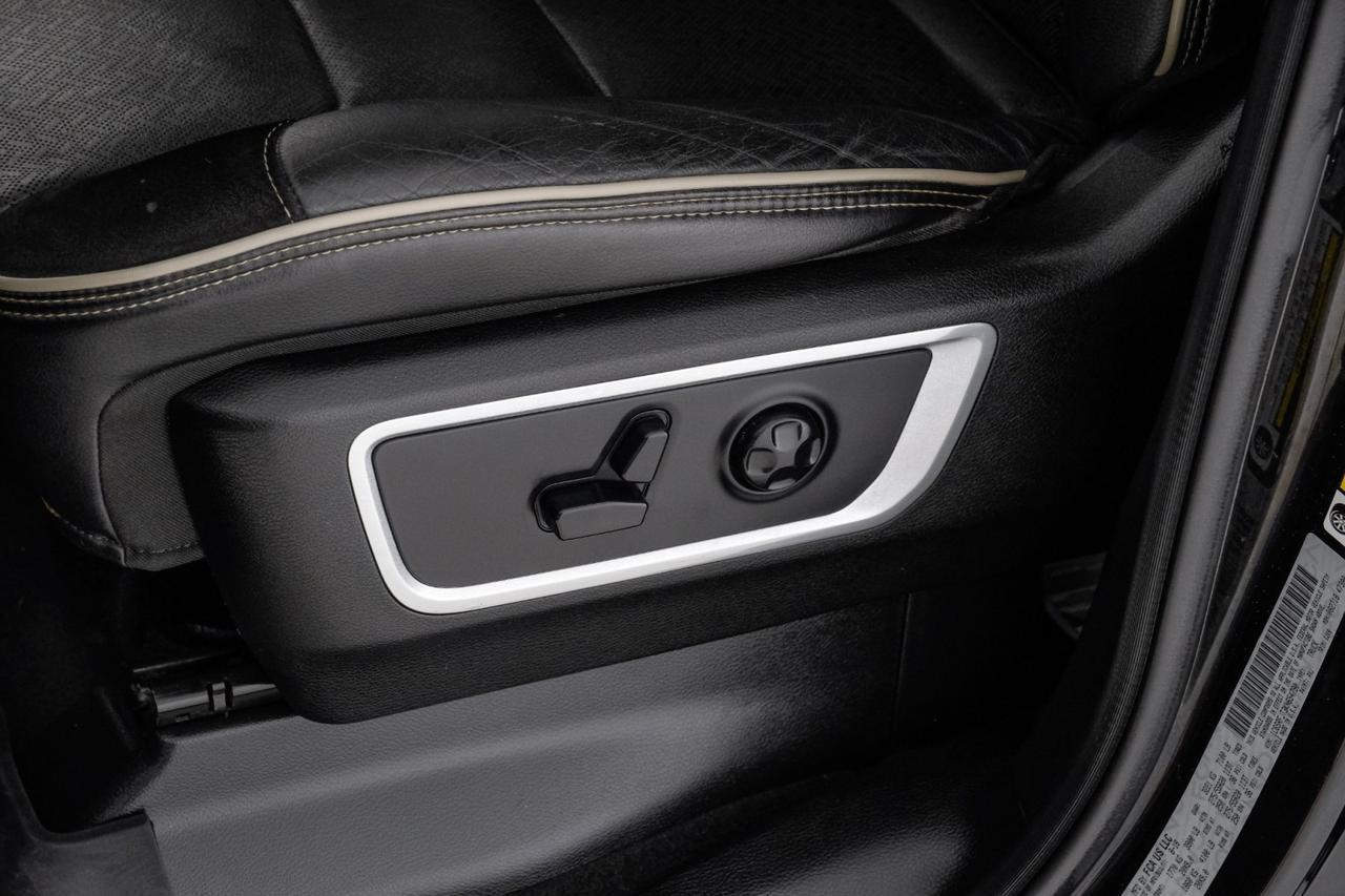 2019 Ram 1500 LARAMIE CREW CAB 4WD 5.7L HEMI BLIND SPOT ASSIST NAVIGATION PANO Carrollton TX