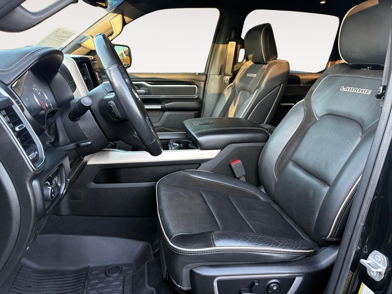 2019 Ram 1500 Laramie, BLIND SPOT ALERT, RUNNING BOARDS, BACKUP CAMERA WITH PARKING SENSORS, PANORAMIC SUNROOF, HEATED STEERING WHEEL & SEATS, REMOTE START, APPLE CARPLAY/ANDROID AUTO, CLEAN CARFAX, TEST DRIVE THIS RAM TODAY!