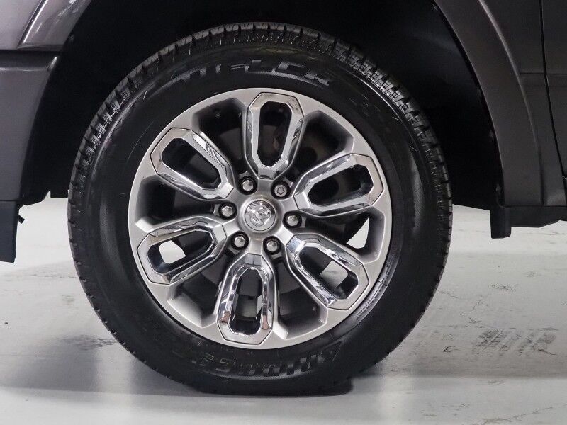 2019 Ram 1500 Laramie Crew Cab 4WD *SPORT APPEARANCE PKG, OFF-ROAD PKG, BLIND SPOT ALERT, BACKUP CAMERA, COLOR TOUCHSCREEN, LEATHER, CLIMATE SEATS, HEATED STEERING, REMOTE START, 20 INCH WHEELS, ALPINE AUDIO, ANDROID & APPLE Round Rock TX