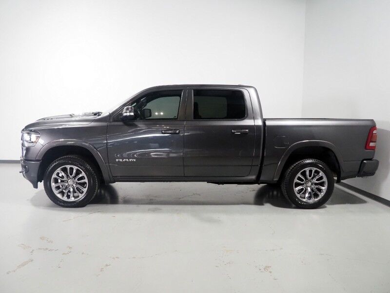2019 Ram 1500 Laramie Crew Cab 4WD *SPORT APPEARANCE PKG, OFF-ROAD PKG, BLIND SPOT ALERT, BACKUP CAMERA, COLOR TOUCHSCREEN, LEATHER, CLIMATE SEATS, HEATED STEERING, REMOTE START, 20 INCH WHEELS, ALPINE AUDIO, ANDROID & APPLE Round Rock TX