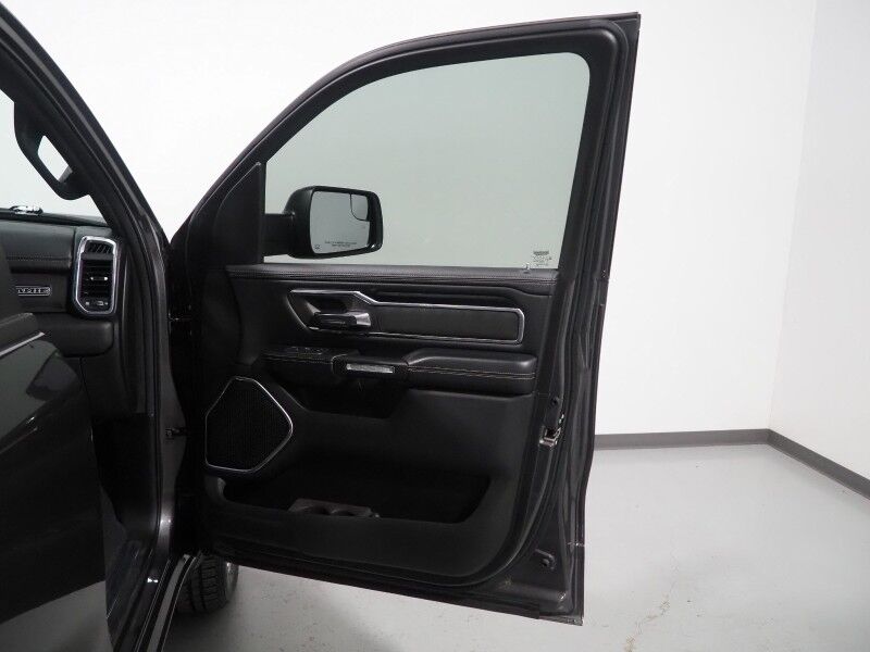 2019 Ram 1500 Laramie Crew Cab 4WD *SPORT APPEARANCE PKG, OFF-ROAD PKG, BLIND SPOT ALERT, BACKUP CAMERA, COLOR TOUCHSCREEN, LEATHER, CLIMATE SEATS, HEATED STEERING, REMOTE START, 20 INCH WHEELS, ALPINE AUDIO, ANDROID & APPLE Round Rock TX