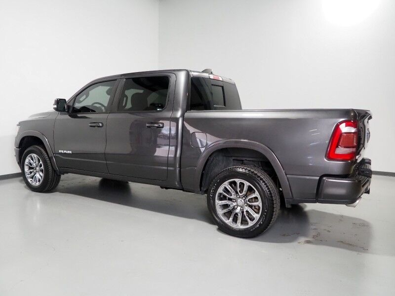 2019 Ram 1500 Laramie Crew Cab 4WD *SPORT APPEARANCE PKG, OFF-ROAD PKG, BLIND SPOT ALERT, BACKUP CAMERA, COLOR TOUCHSCREEN, LEATHER, CLIMATE SEATS, HEATED STEERING, REMOTE START, 20 INCH WHEELS, ALPINE AUDIO, ANDROID & APPLE Round Rock TX