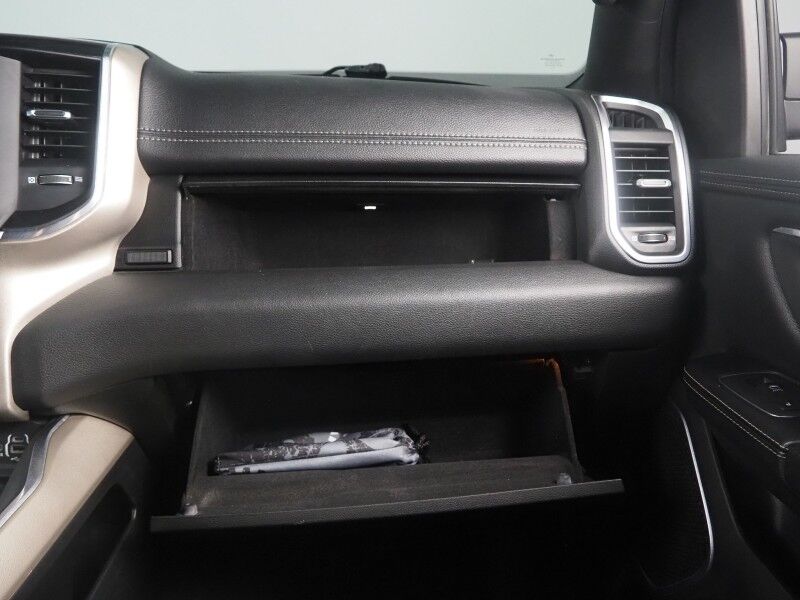 2019 Ram 1500 Laramie Crew Cab 4WD *SPORT APPEARANCE PKG, OFF-ROAD PKG, BLIND SPOT ALERT, BACKUP CAMERA, COLOR TOUCHSCREEN, LEATHER, CLIMATE SEATS, HEATED STEERING, REMOTE START, 20 INCH WHEELS, ALPINE AUDIO, ANDROID & APPLE Round Rock TX