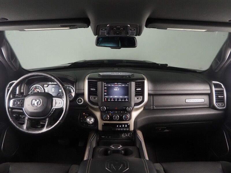 2019 Ram 1500 Laramie Crew Cab 4WD *SPORT APPEARANCE PKG, OFF-ROAD PKG, BLIND SPOT ALERT, BACKUP CAMERA, COLOR TOUCHSCREEN, LEATHER, CLIMATE SEATS, HEATED STEERING, REMOTE START, 20 INCH WHEELS, ALPINE AUDIO, ANDROID & APPLE