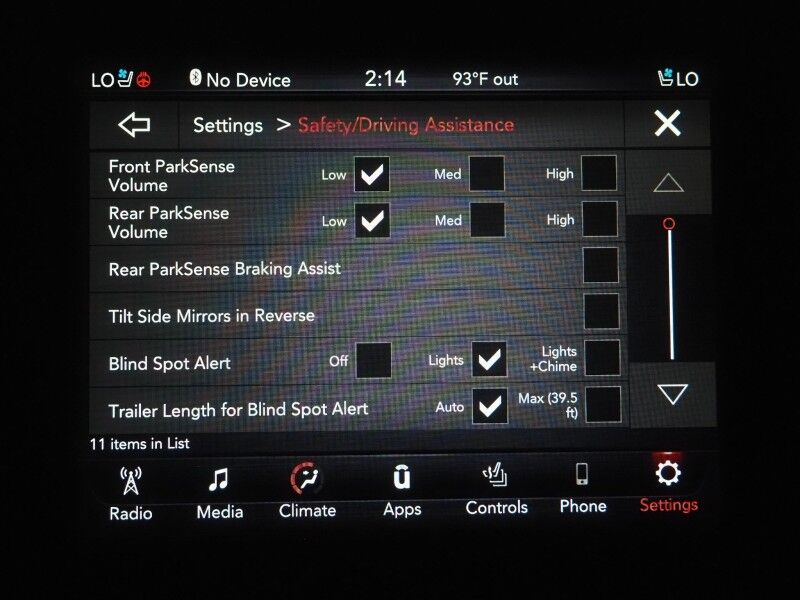 2019 Ram 1500 Laramie Crew Cab 4WD *SPORT APPEARANCE PKG, OFF-ROAD PKG, BLIND SPOT ALERT, BACKUP CAMERA, COLOR TOUCHSCREEN, LEATHER, CLIMATE SEATS, HEATED STEERING, REMOTE START, 20 INCH WHEELS, ALPINE AUDIO, ANDROID & APPLE Round Rock TX