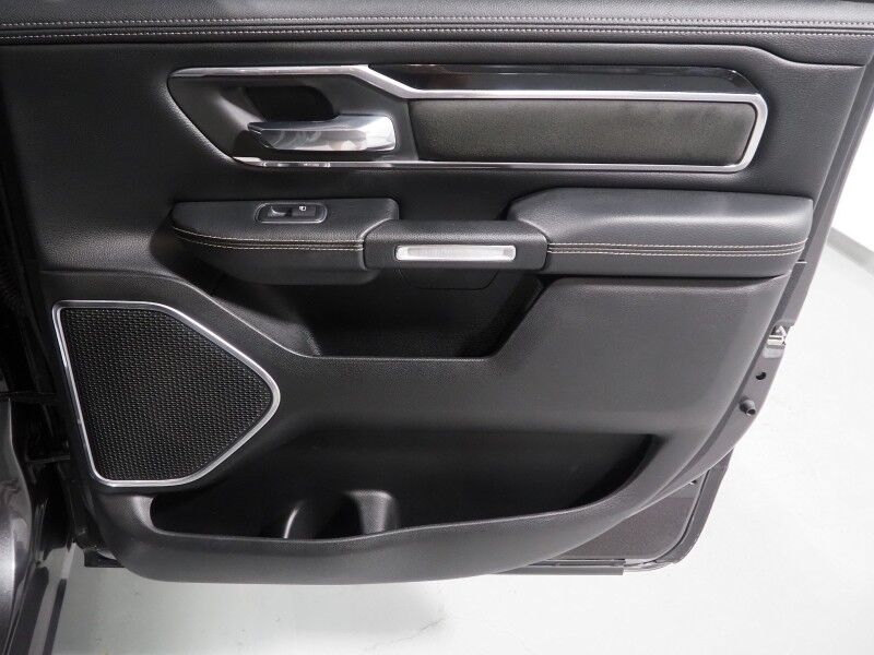 2019 Ram 1500 Laramie Crew Cab 4WD *SPORT APPEARANCE PKG, OFF-ROAD PKG, BLIND SPOT ALERT, BACKUP CAMERA, COLOR TOUCHSCREEN, LEATHER, CLIMATE SEATS, HEATED STEERING, REMOTE START, 20 INCH WHEELS, ALPINE AUDIO, ANDROID & APPLE Round Rock TX
