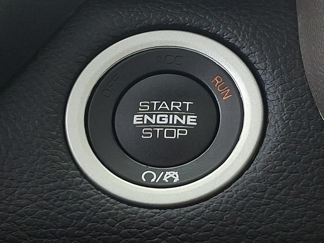 2019 Ram 1500 Laramie Crew Cab 4x4 5'7" Box Vineland NJ