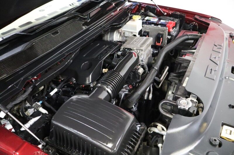 2019 Ram 1500 Limited 5.7L Hemi 12in GPS Sunroof Michelin FREE WARRANTY Arlington TX