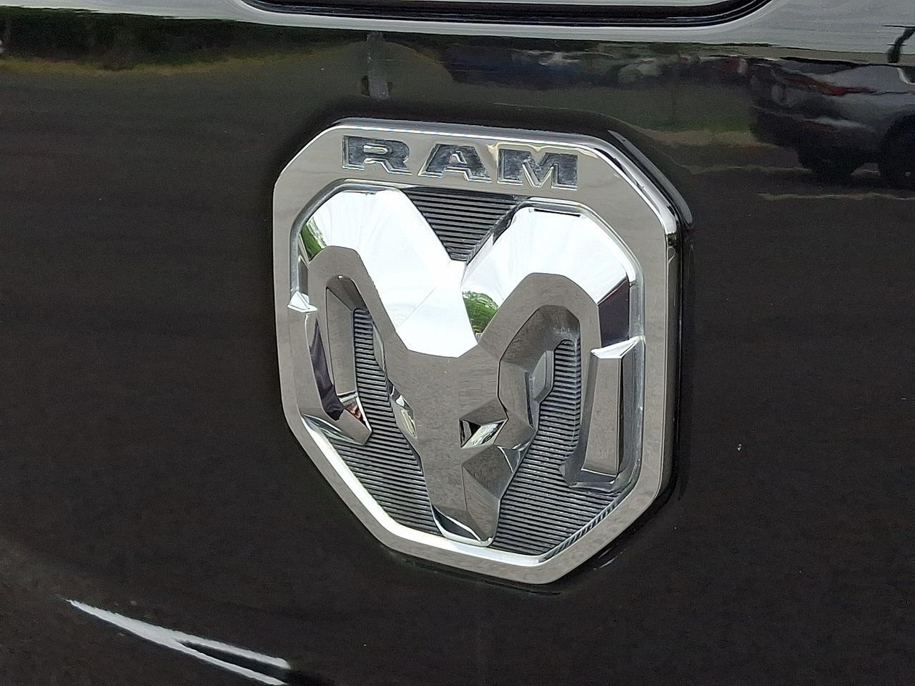 2019 Ram 1500 Limited Crew Cab 4x4 5'7" Box Vineland NJ