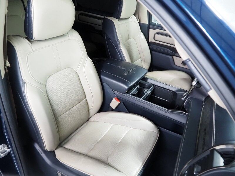 2019 Ram 1500 Limited Crew Cab *NAVIGATION, ADAPTIVE CRUISE, SAFETY ALERTS, COLOR TOUCHSCREEN, 360 VIEW CAMERAS, PANORAMA MOONROOF, LEATHER, CLIMATE SEATS, HEATED STEERING, 22 INCH WHEELS, HARMAN/KARDON, WIRELESS CHARGING