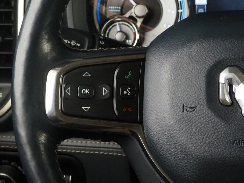 2019 Ram 1500 Limited Crew Cab *NAVIGATION, ADAPTIVE CRUISE, SAFETY ALERTS, COLOR TOUCHSCREEN, 360 VIEW CAMERAS, PANORAMA MOONROOF, LEATHER, CLIMATE SEATS, HEATED STEERING, 22 INCH WHEELS, HARMAN/KARDON, WIRELESS CHARGING Round Rock TX