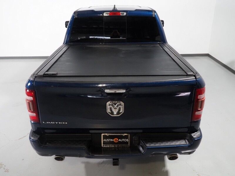 2019 Ram 1500 Limited Crew Cab *NAVIGATION, ADAPTIVE CRUISE, SAFETY ALERTS, COLOR TOUCHSCREEN, 360 VIEW CAMERAS, PANORAMA MOONROOF, LEATHER, CLIMATE SEATS, HEATED STEERING, 22 INCH WHEELS, HARMAN/KARDON, WIRELESS CHARGING Round Rock TX