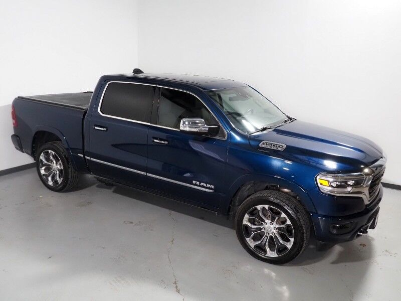 2019 Ram 1500 Limited Crew Cab *NAVIGATION, ADAPTIVE CRUISE, SAFETY ALERTS, COLOR TOUCHSCREEN, 360 VIEW CAMERAS, PANORAMA MOONROOF, LEATHER, CLIMATE SEATS, HEATED STEERING, 22 INCH WHEELS, HARMAN/KARDON, WIRELESS CHARGING Round Rock TX