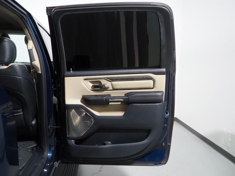 2019 Ram 1500 Limited Crew Cab *NAVIGATION, ADAPTIVE CRUISE, SAFETY ALERTS, COLOR TOUCHSCREEN, 360 VIEW CAMERAS, PANORAMA MOONROOF, LEATHER, CLIMATE SEATS, HEATED STEERING, 22 INCH WHEELS, HARMAN/KARDON, WIRELESS CHARGING Round Rock TX