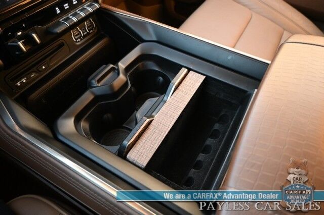 2019 Ram 1500 Longhorn / 4X4 / Crew Cab / Auto Start / Heated & Cooled Seats / Heated Steering / NAV / Sunroof / Harmon Kardon Speakers / Adaptive Cruise / Lane Depart & Blind Spot / Apple CarPlay & Android Auto / Back Up Cam / Tow Pkg / 1-Owner Anchorage AK