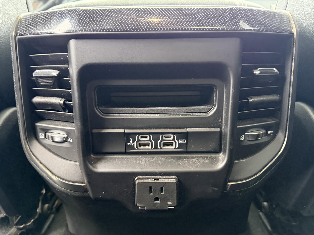 2019 Ram 1500 Sport | Heated & Cooled Seats | Sun Roof | Power Boards | Tow Package | Box Liner | Nav Redwater AB