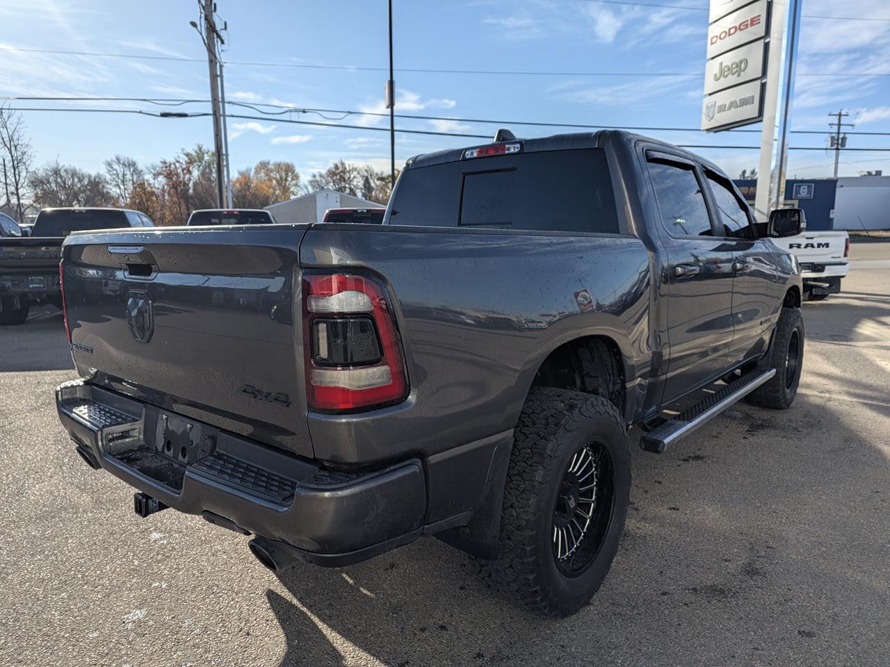 2019 Ram 1500 Sport Crew Cab 4x4 | Granite Crystal | HEMI V8 | 20IN Wheels | Remote Start | ParkSense Assist Redwater AB