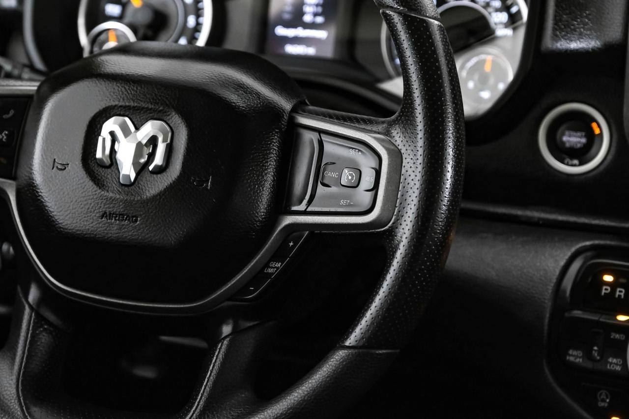 2019 Ram 1500 TRADESMAN CREW CAB 5.7L HEMI AUTOMATIC REAR CAMERA KEYLESS START TOW HITCH RUNNING BOARDS Carrollton TX