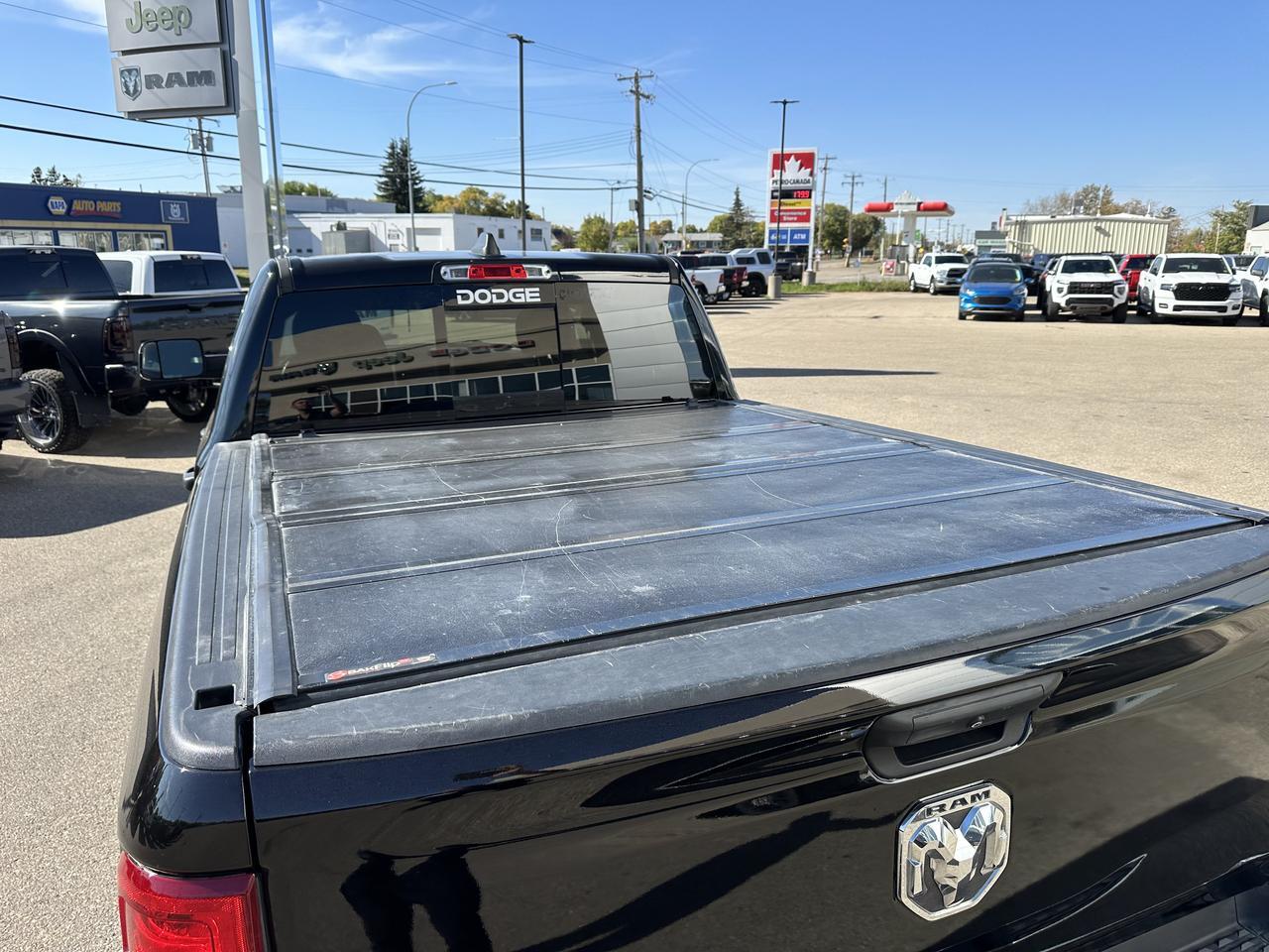 2019 Ram 1500 Tradesman Crew Cab 4x4 | HEMI V8 | Diamond Black | SXT Appearance | Backup Camera Redwater AB