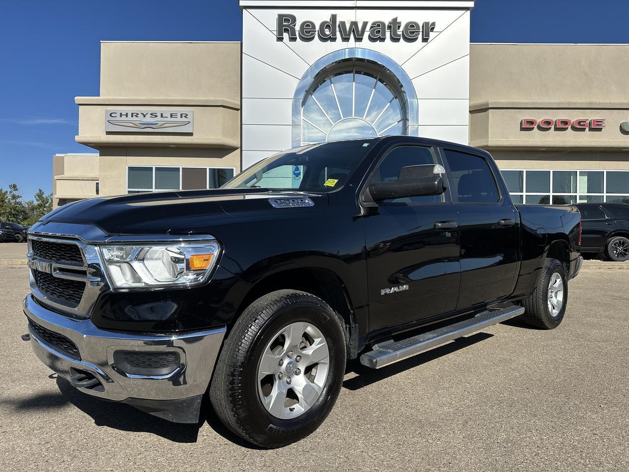 2019 Ram 1500 Tradesman Crew Cab 4x4 | HEMI V8 | Diamond Black | SXT Appearance | Backup Camera