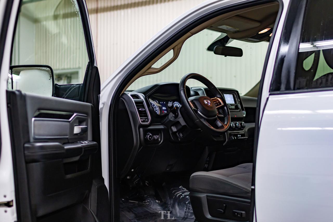 2019 Ram 2500 4x4 Crew Cab Big Horn HEMI BCam Red Deer AB