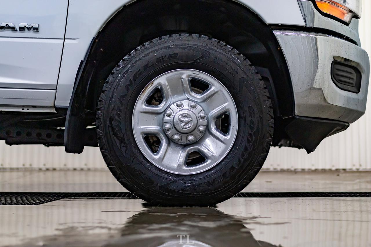 2019 Ram 2500 4x4 Crew Cab Big Horn HEMI BCam Red Deer AB