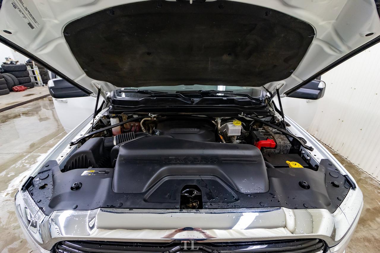 2019 Ram 2500 4x4 Crew Cab Big Horn HEMI BCam Red Deer AB