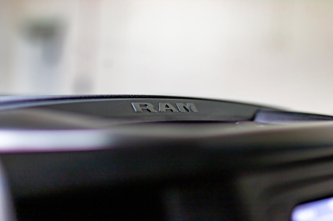 2019 Ram 2500 4x4 Crew Cab Big Horn HEMI BCam Red Deer AB