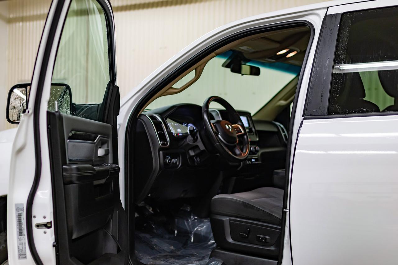 2019 Ram 2500 4x4 Crew Cab Big Horn HEMI BCam Red Deer AB