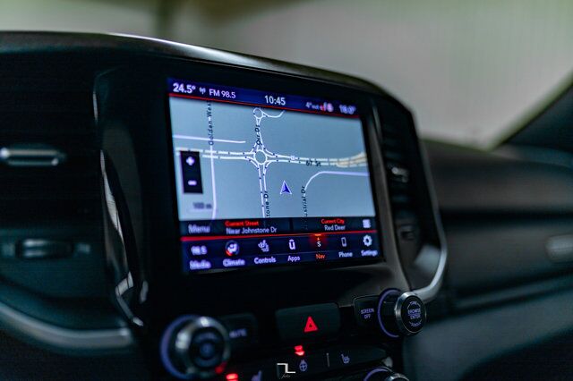 2019 Ram 2500 4x4 Crew Cab Big Horn HEMI Nav BCam Red Deer AB