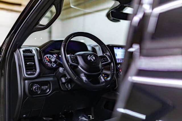 2019 Ram 2500 4x4 Crew Cab Big Horn HEMI Nav BCam Red Deer AB