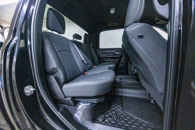 2019 Ram 2500 4x4 Crew Cab Big Horn HEMI Nav BCam Red Deer AB