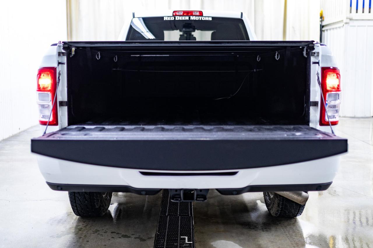 2019 Ram 2500 4x4 Crew Cab Big Horn Longbox HEMI BCam Red Deer AB