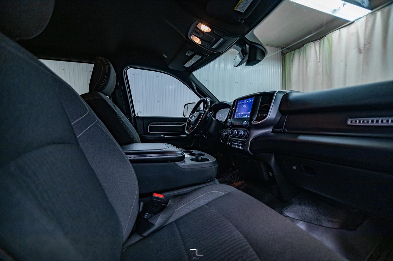 2019 Ram 2500 4x4 Crew Cab Big Horn Longbox HEMI BCam Red Deer AB