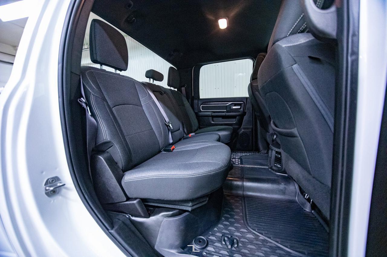 2019 Ram 2500 4x4 Crew Cab Big Horn Longbox HEMI BCam Red Deer AB