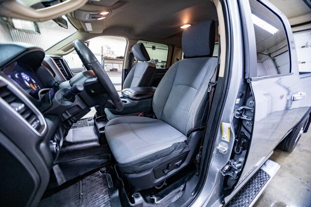 2019 Ram 2500 4x4 Crew Cab Big Horn Longbox HEMI BCam Red Deer AB