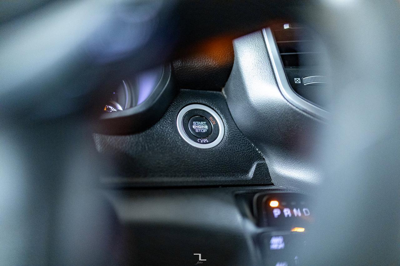 2019 Ram 2500 4x4 Crew Cab Big Horn Longbox HEMI BCam Red Deer AB