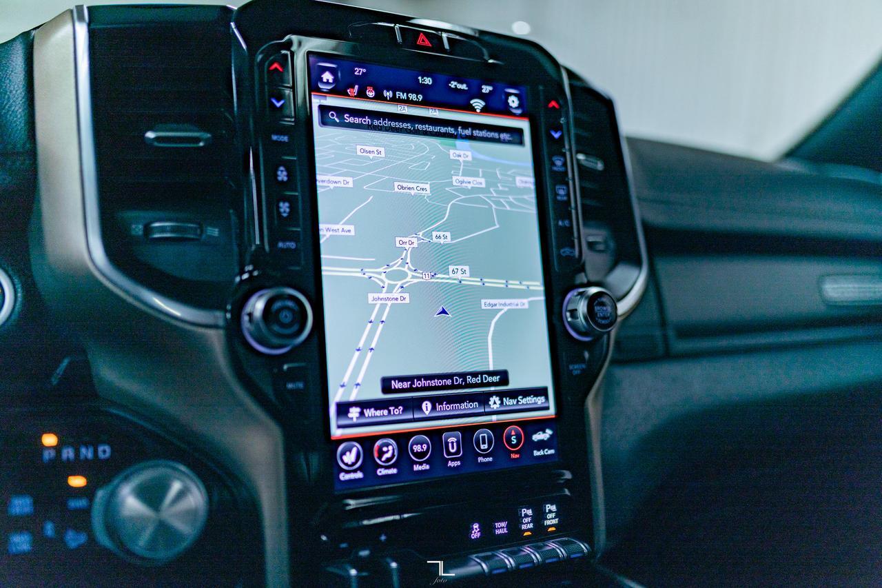 2019 Ram 2500 4x4 Crew Cab Laramie Longbox Diesel Leather Roof Nav Red Deer AB