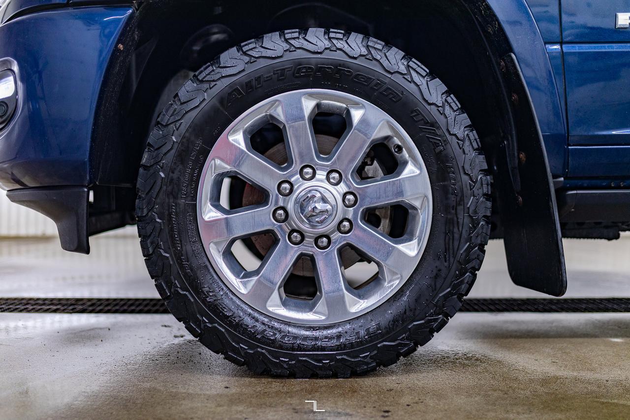 2019 Ram 2500 4x4 Crew Cab Laramie Longbox Diesel Leather Roof Nav Red Deer AB