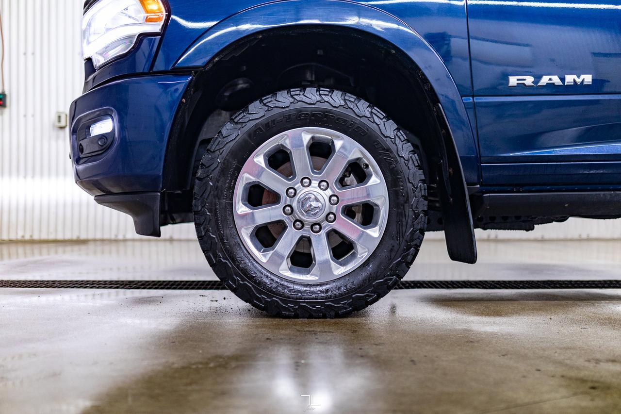 2019 Ram 2500 4x4 Crew Cab Laramie Longbox Leather Roof Nav Red Deer AB