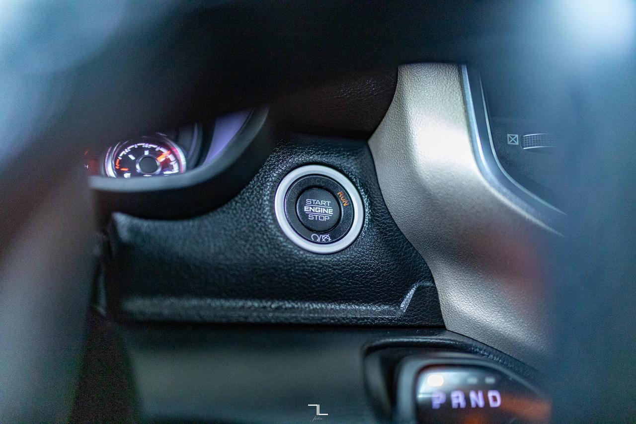 2019 Ram 2500 4x4 Crew Cab Laramie Longbox Leather Roof Nav Red Deer AB