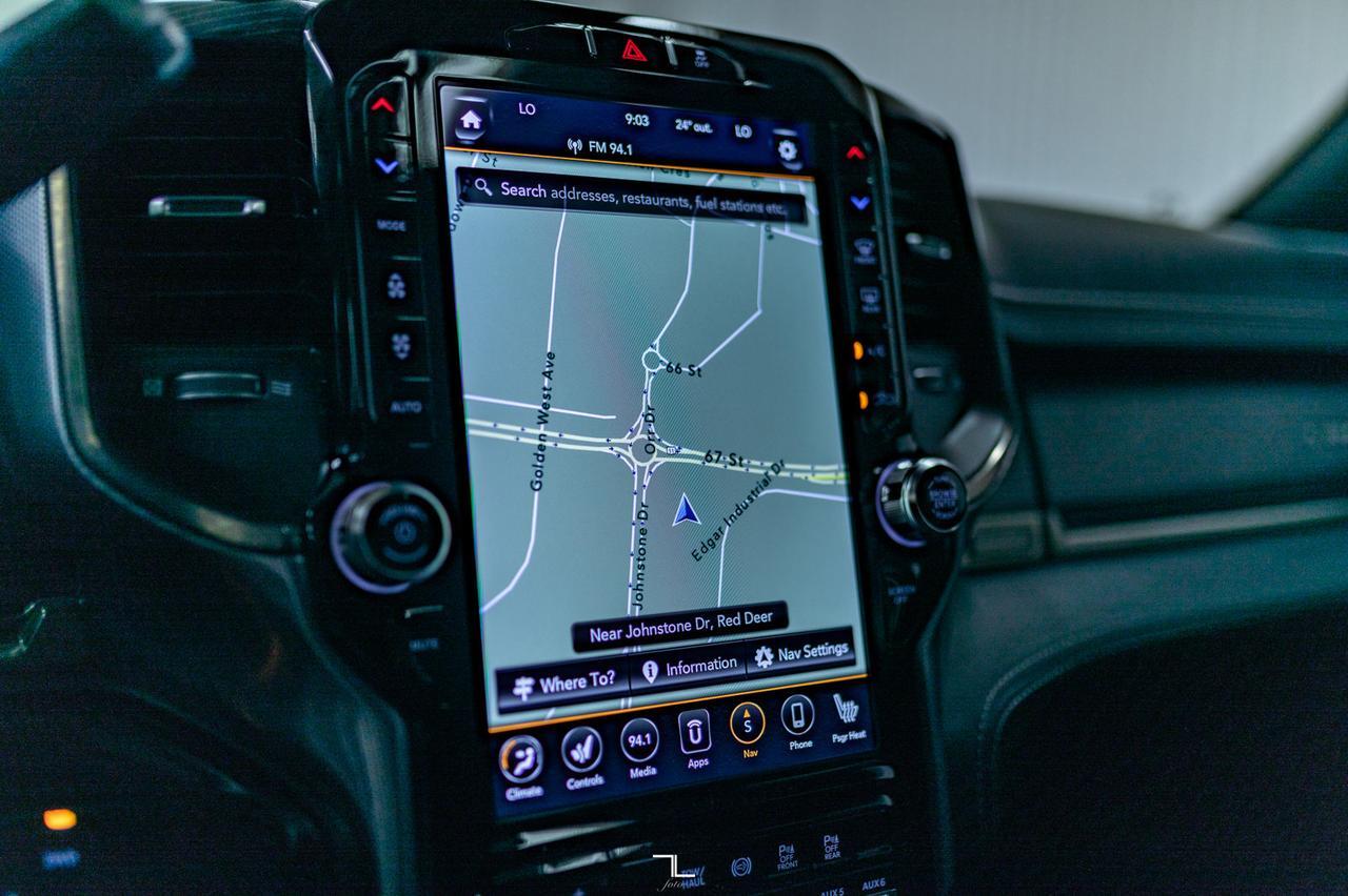 2019 Ram 2500 4x4 Mega Cab Limited Diesel Leather Roof Nav Red Deer AB